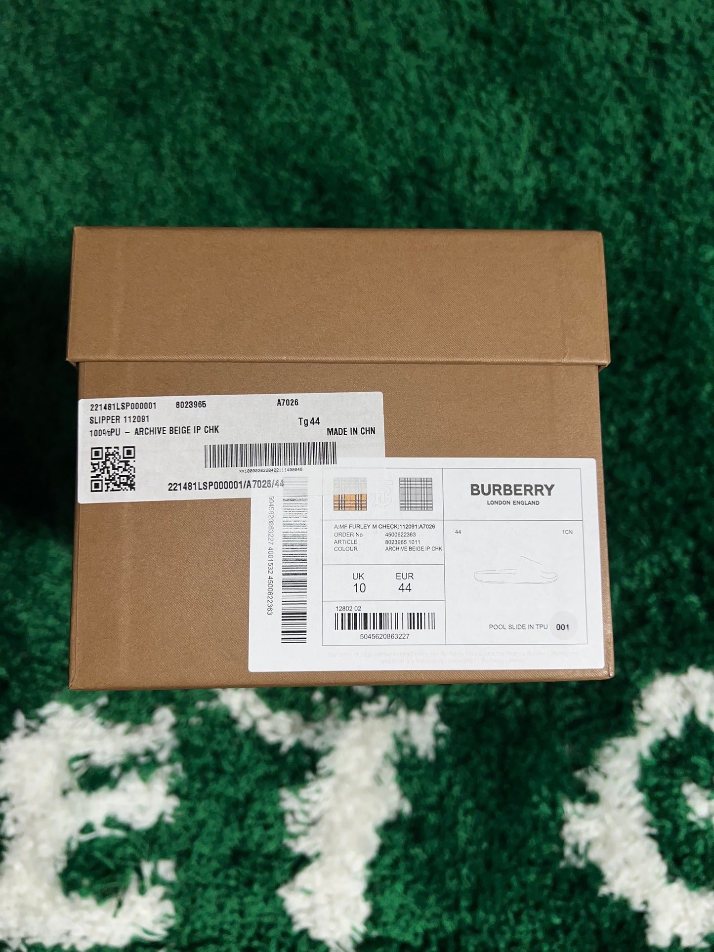 Burberry Furley Check Slides - Size 11