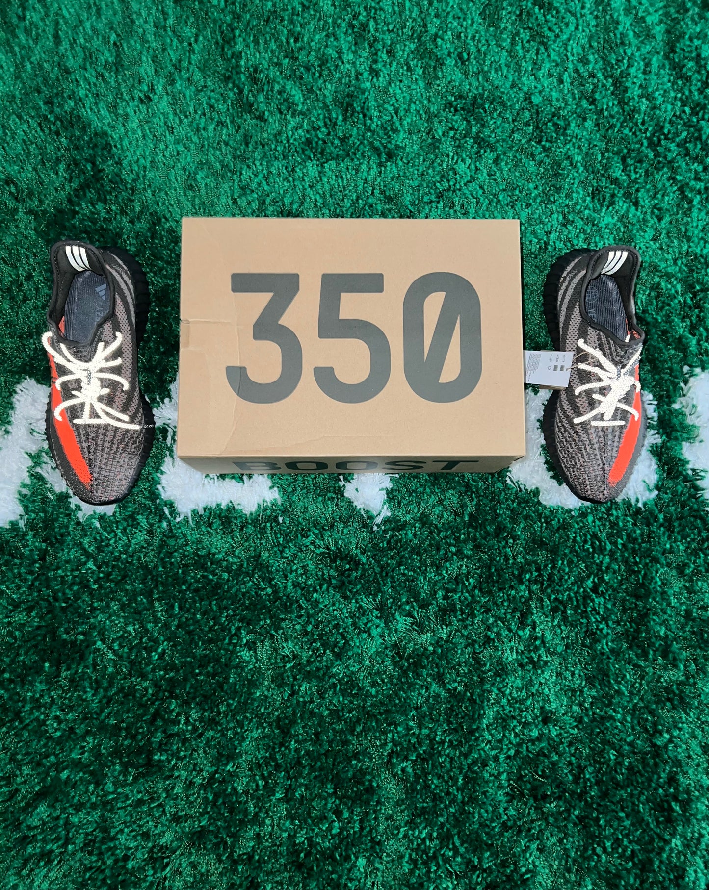 Yeezy Boost 350 V2 Carbon Beluga - Size 9.5