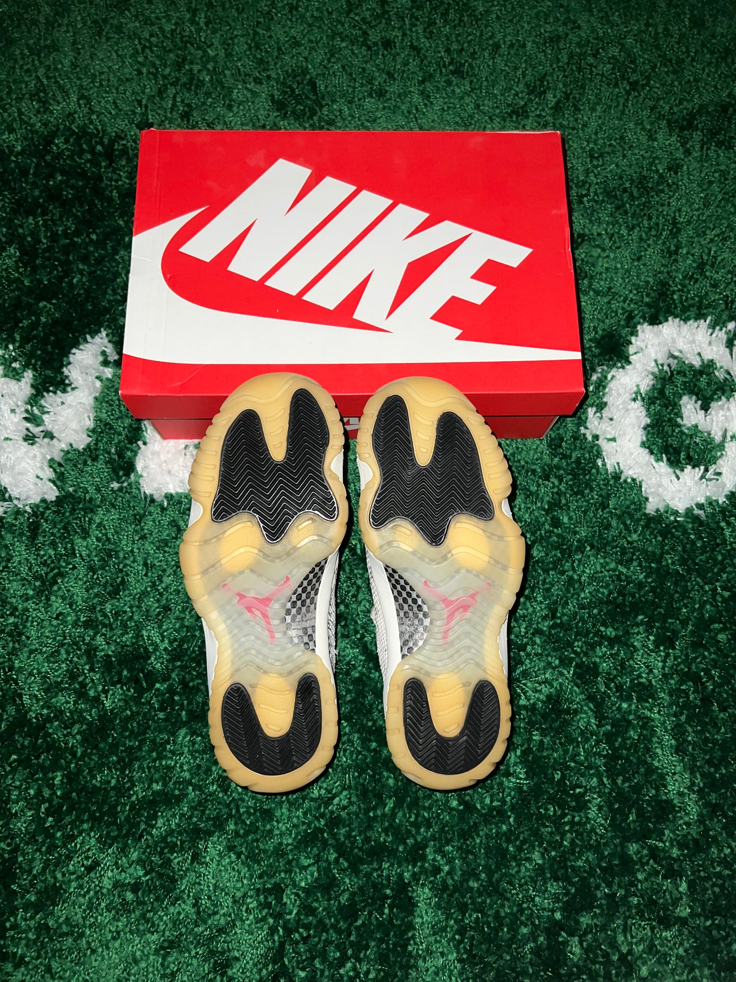 Jordan 11 Retro Low Snake Light Bone - Size 8.5