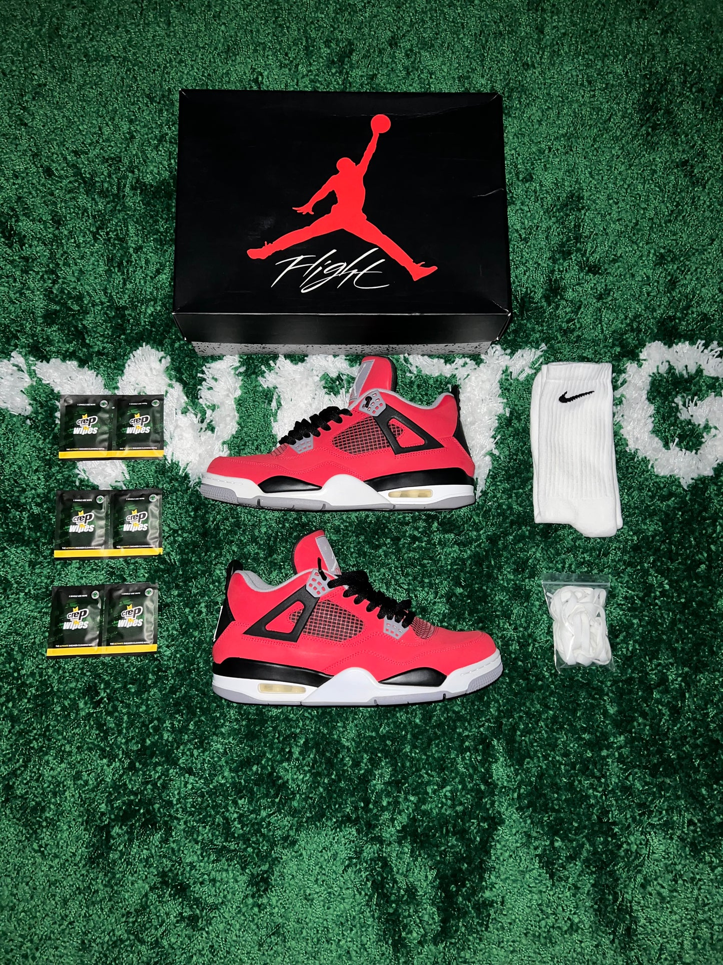 Jordan 4 Retro Toro Bravo - Size 11