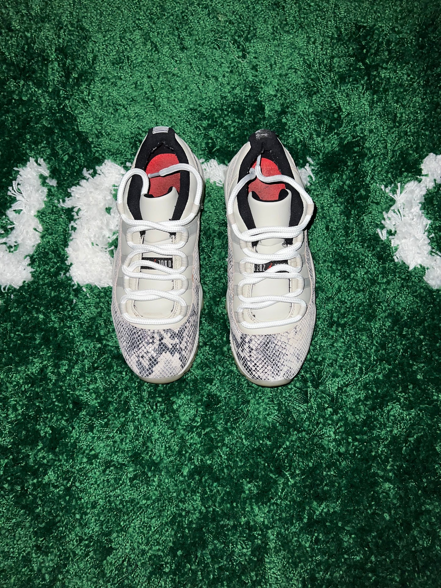 Jordan 11 Retro Low Snake Light Bone - Size 8.5