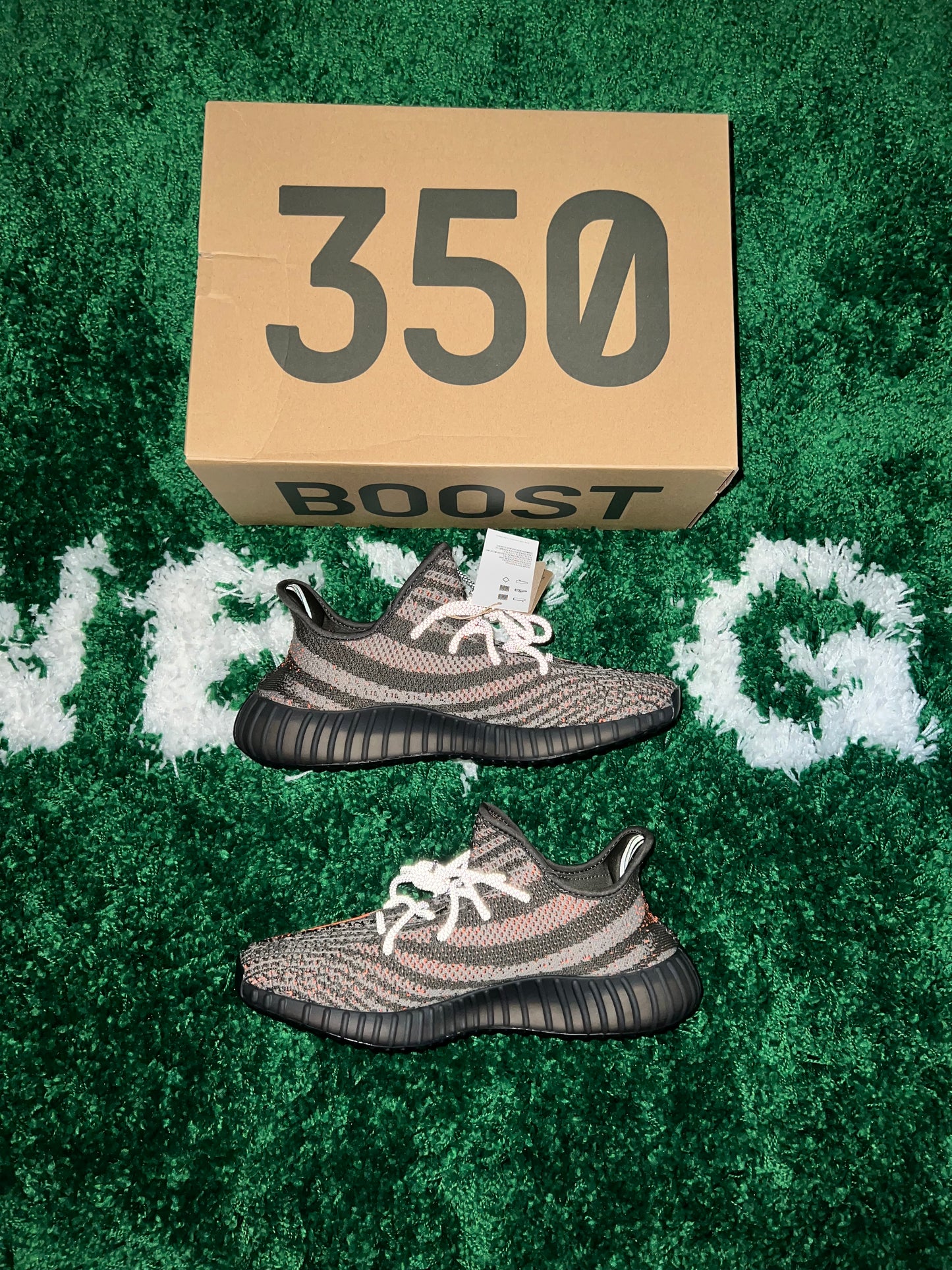 Yeezy Boost 350 V2 Carbon Beluga - Size 9.5