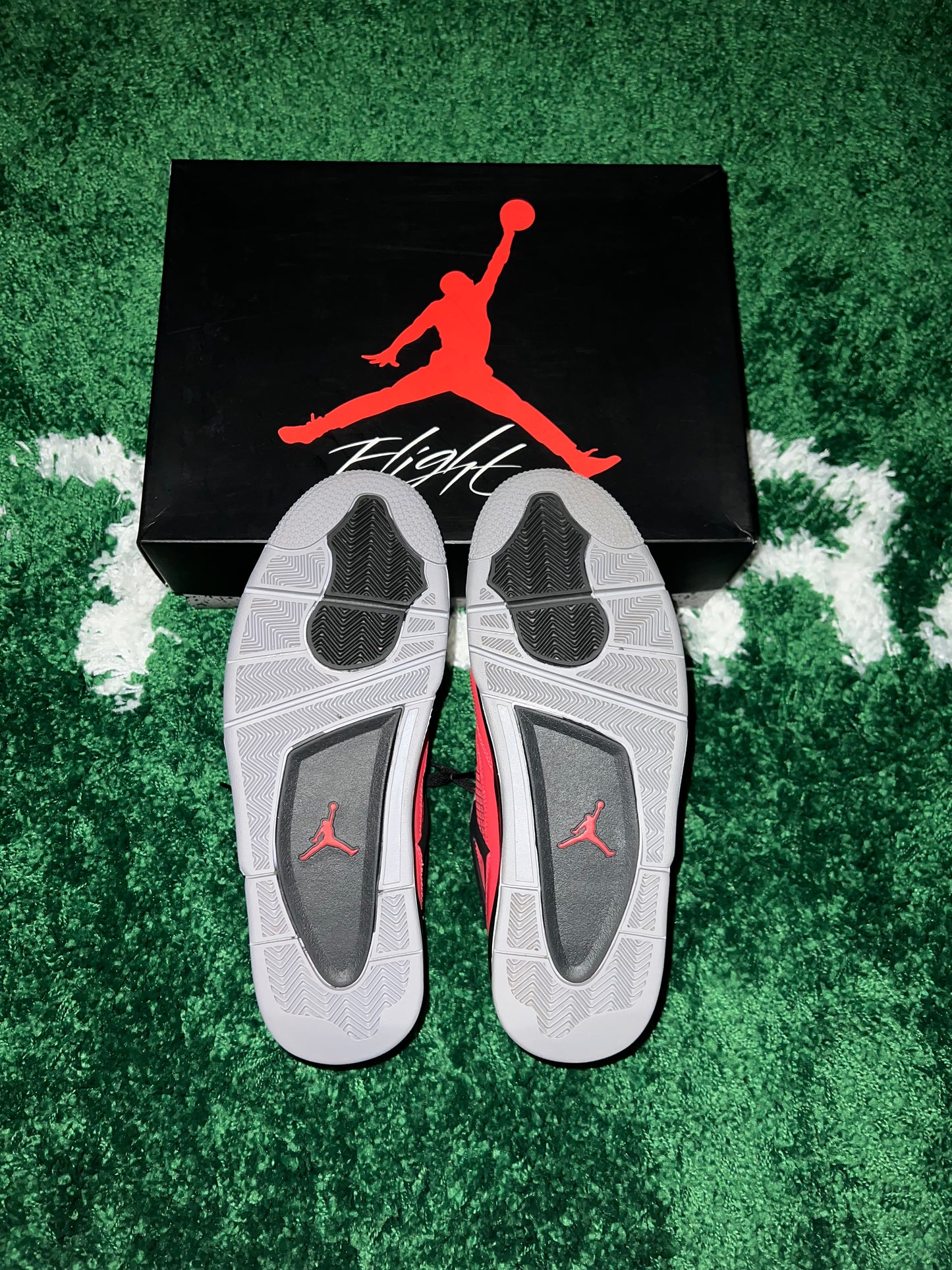 Jordan 4 Retro Toro Bravo - Size 11