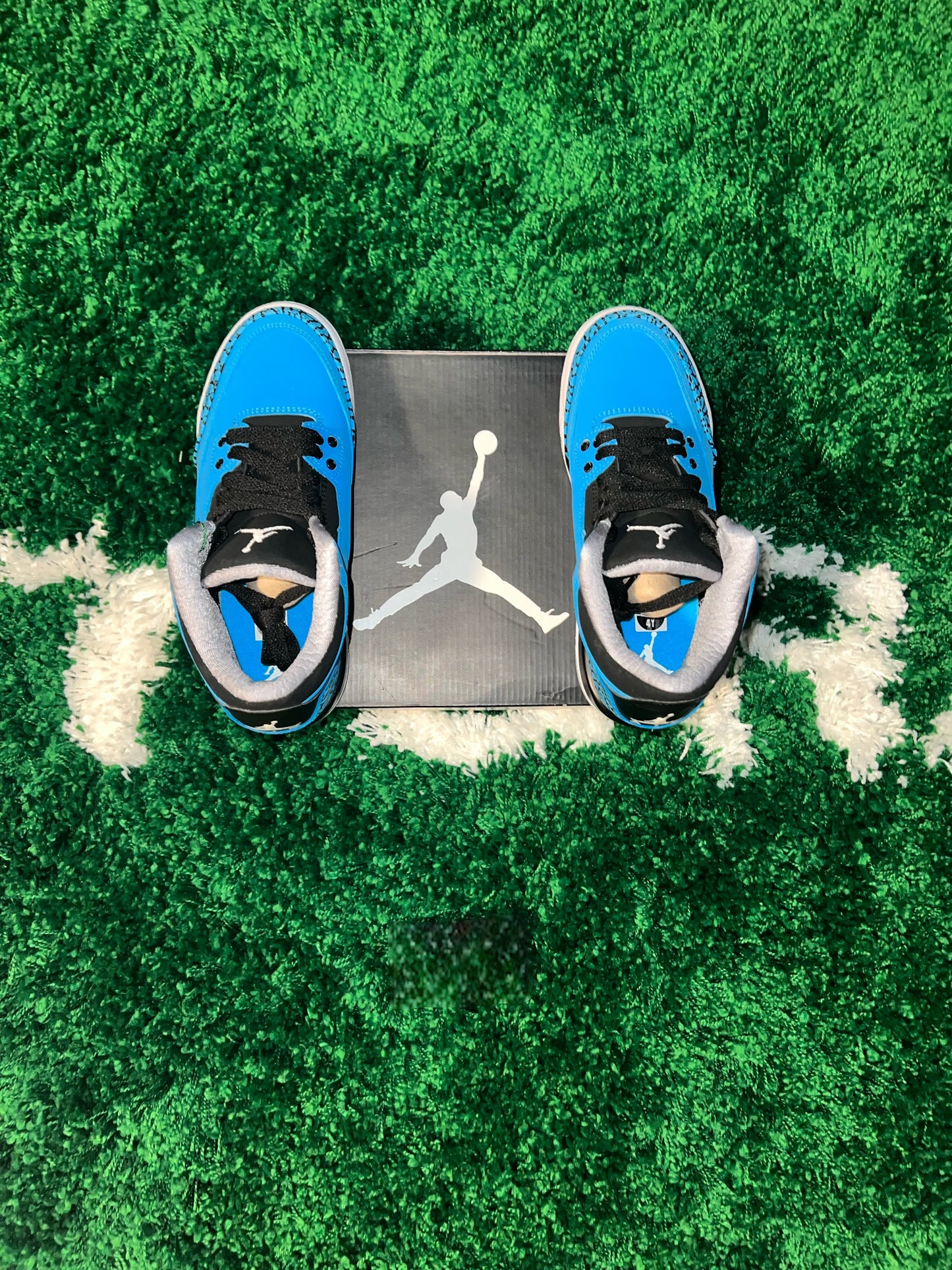 Jordan 3 Retro Powder Blue (GS) - Size 4Y