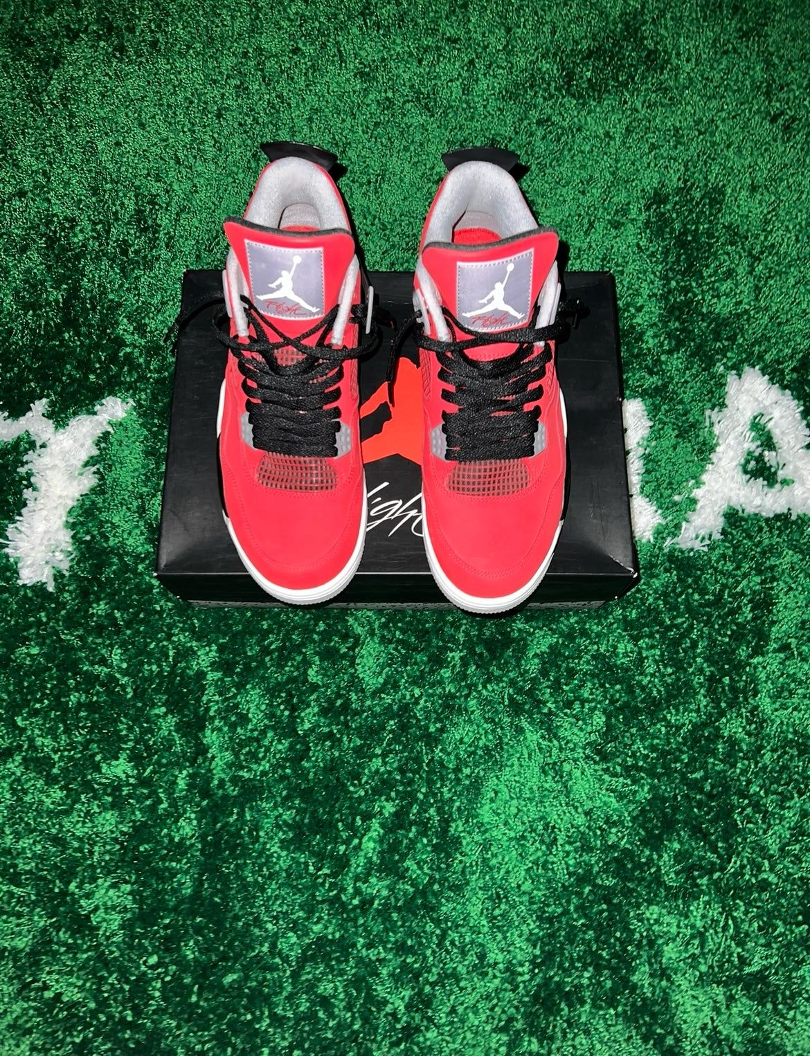 Jordan 4 Retro Toro Bravo - Size 11