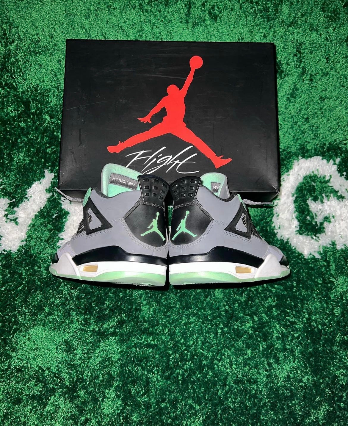 Jordan 4 Retro Green Glow - Size 11
