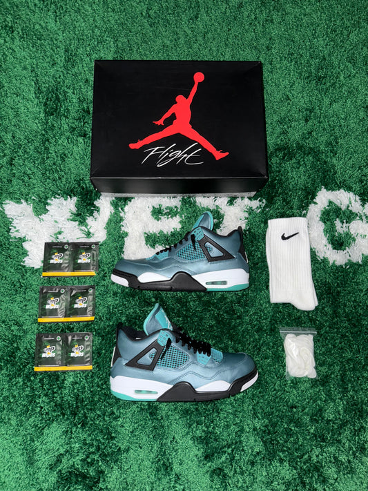 Jordan 4 Retro Teal - Size 9.5